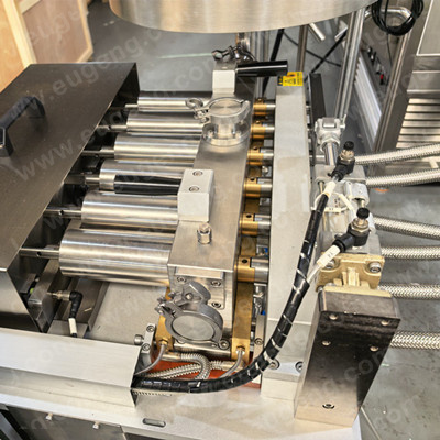 SPF stick filling machine 3